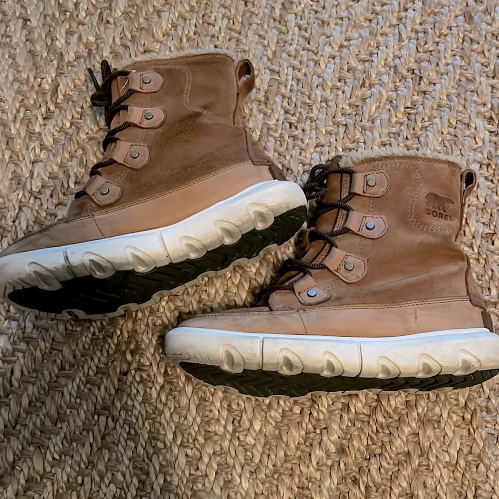Women’s Sorel Explorer Joan ||
